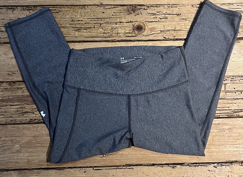 Body Armour Womens Size S Grey Compression Crop Leggings NWOT